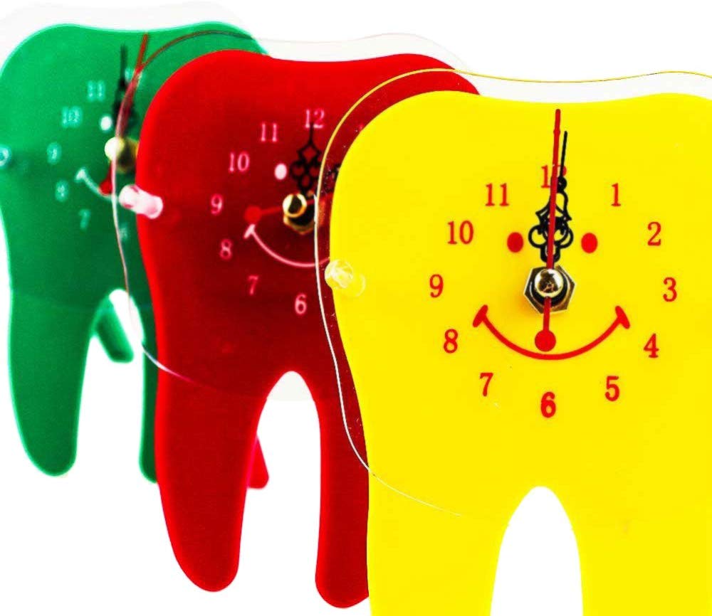 Tooth Shape Table Clock