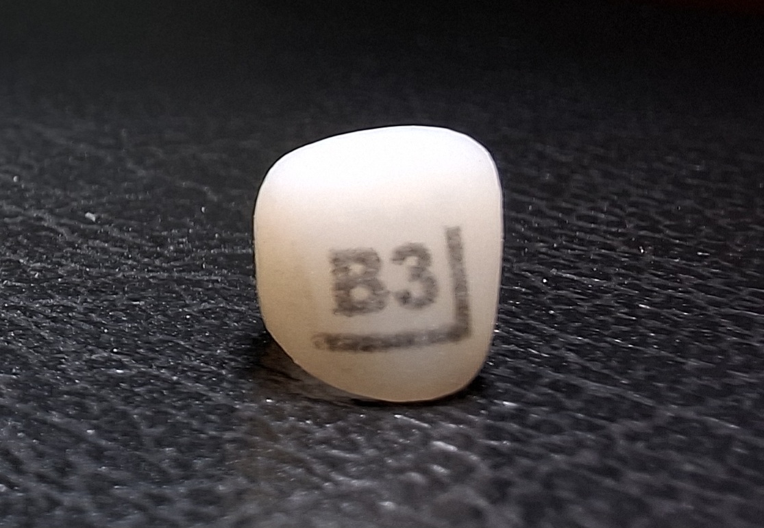 Pedo Crown Primary Upper Lateral Incisor Refills