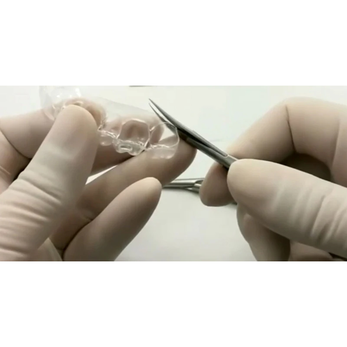 GDC Scissors Castroviejo - Curved (12cm) (S33)